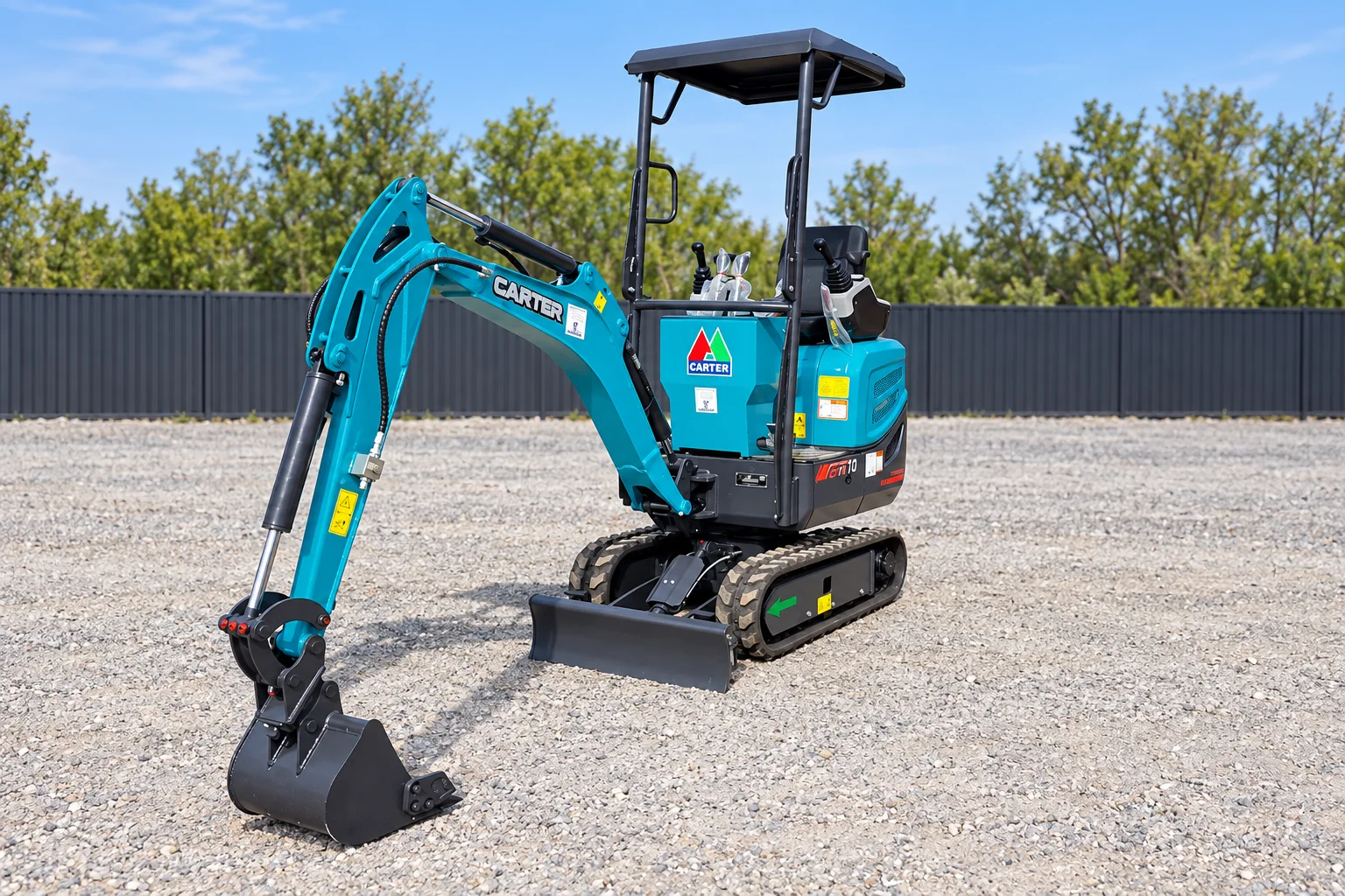 Carter CT10 Pro 1 tonnás minikotró nyitott kezelőállással